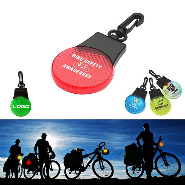 Reflective safety flashlight